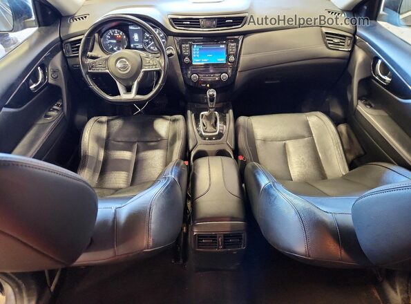 JN8AT2MV0HW015964 2017 NISSAN ROGUE Gray Вид панелі приладів