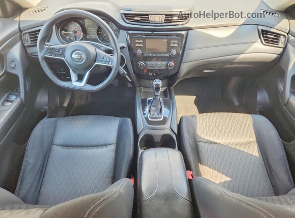 JN8AT2MV0HW259629 2017 NISSAN ROGUE Silver წინა პანელის ხედი