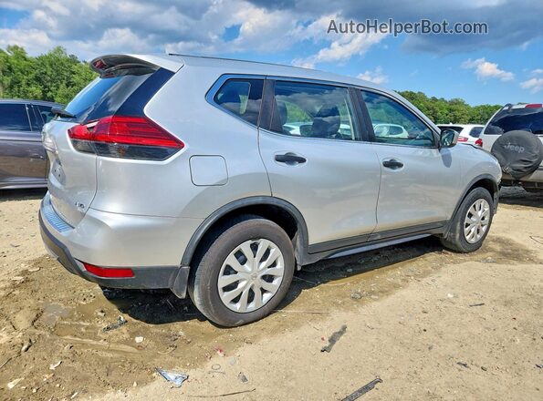 JN8AT2MV0HW259629 2017 NISSAN ROGUE Silver უკანა მარჯვენა