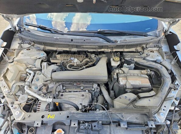 JN8AT2MV0HW259629 2017 NISSAN ROGUE Silver ძრავის განყოფილების ხედი