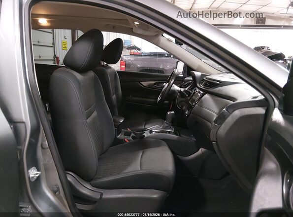 JN8AT2MV0JW348140 2018 NISSAN ROGUE Серый Вид салона спереди