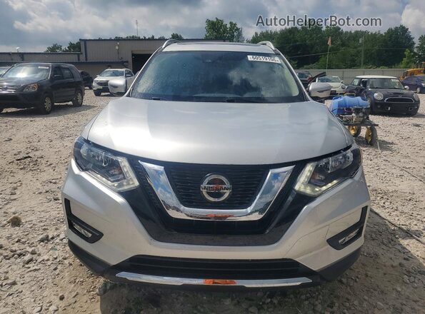 JN8AT2MV0KW385156 2019 NISSAN ROGUE Silver Widok z przodu
