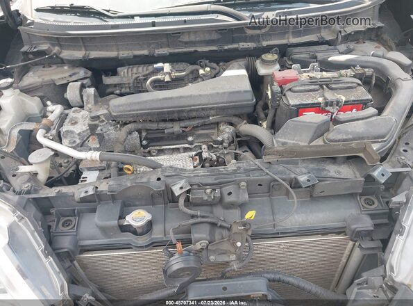 JN8AT2MV1HW004178 2017 NISSAN ROGUE Black Հետևի տեսք