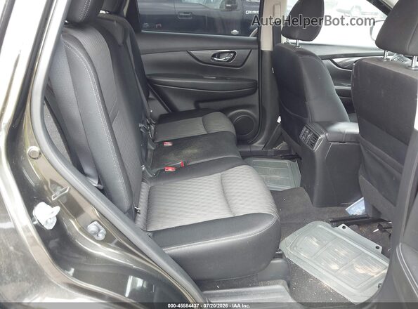 JN8AT2MV1HW257677 2017 NISSAN ROGUE Green Vista de la etiqueta del VIN