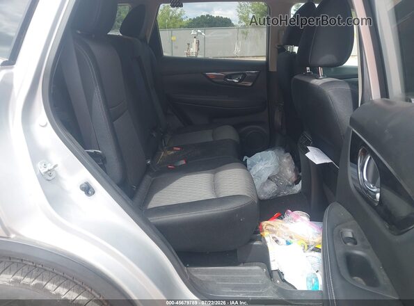 JN8AT2MV1HW262197 2017 NISSAN ROGUE Silver VIN sticker view