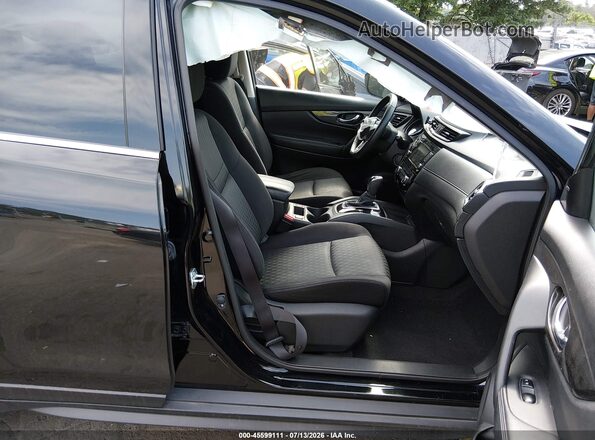 JN8AT2MV1LW123552 2020 NISSAN ROGUE Черный Вид салона спереди