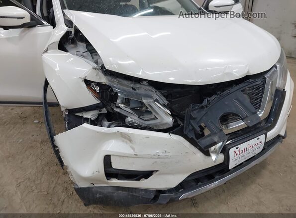 JN8AT2MV2JW322302 2018 NISSAN ROGUE White Вид спереду