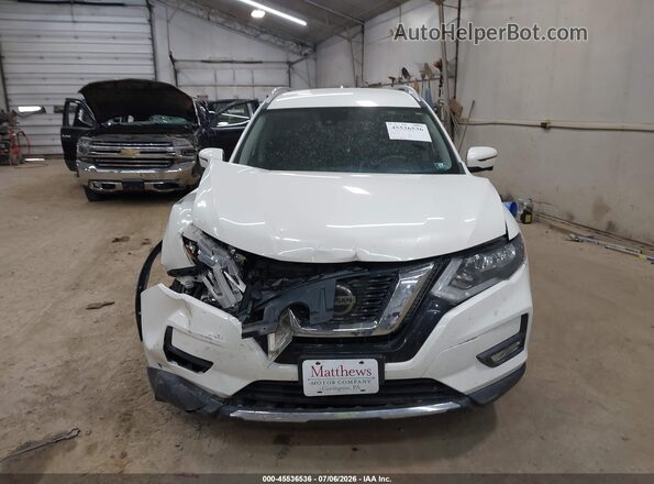 JN8AT2MV2JW322302 2018 NISSAN ROGUE White Вид щитка приладів