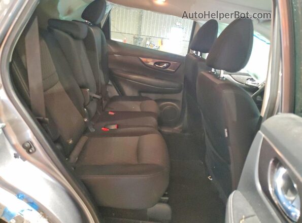 JN8AT2MV2KW394053 2019 NISSAN ROGUE Silver Սալոնի հետևի տեսք