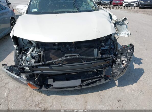JN8AT2MV3HW002075 2017 NISSAN ROGUE White Вид спереду