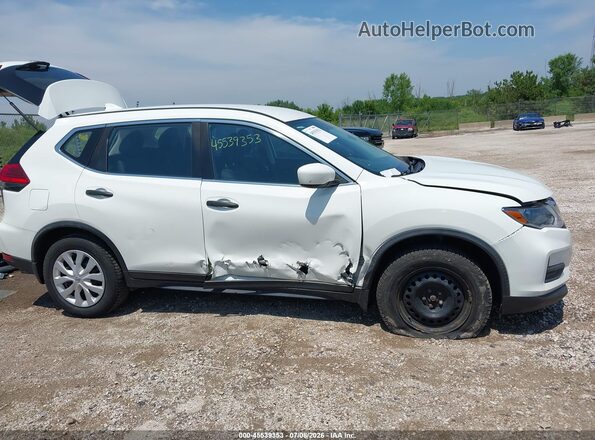 JN8AT2MV3HW004327 2017 NISSAN ROGUE Белый Вид задней части салона