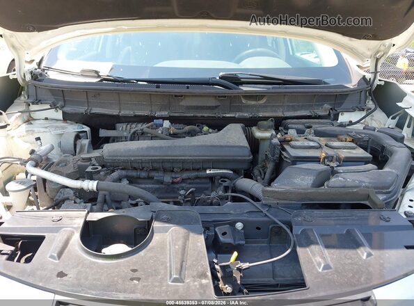 JN8AT2MV3HW004327 2017 NISSAN ROGUE Белый Вид сзади