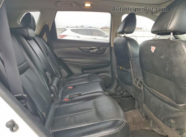 JN8AT2MV3HW019510 2017 NISSAN ROGUE White უკანა სალონის ხედი