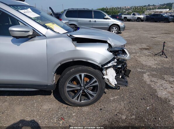 JN8AT2MV3KW384079 2019 NISSAN ROGUE Серебряный Вид спереди