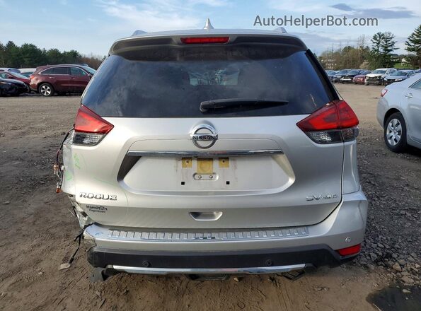 JN8AT2MV3KW395163 2019 NISSAN ROGUE Серебряный Вид сзади