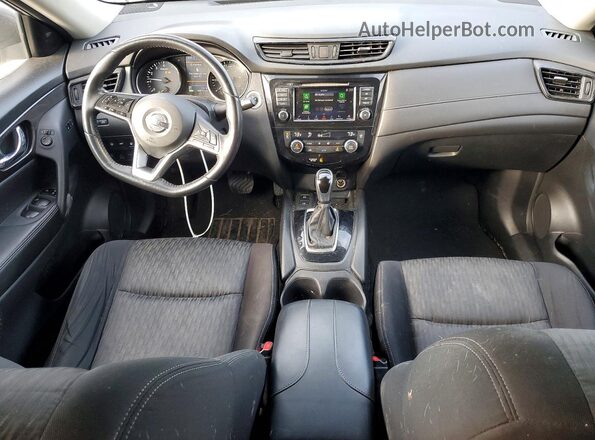 JN8AT2MV3KW395163 2019 NISSAN ROGUE Серебряный Вид панели приборов