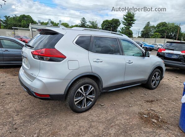 JN8AT2MV3KW401558 2019 NISSAN ROGUE Серебряный Задняя правая четверть