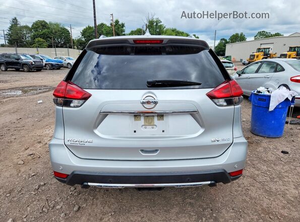 JN8AT2MV3KW401558 2019 NISSAN ROGUE Серебряный Вид сзади