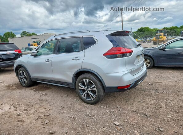 JN8AT2MV3KW401558 2019 NISSAN ROGUE Серебряный Задняя левая четверть