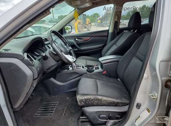 JN8AT2MV3KW401558 2019 NISSAN ROGUE Серебряный Вид салона спереди