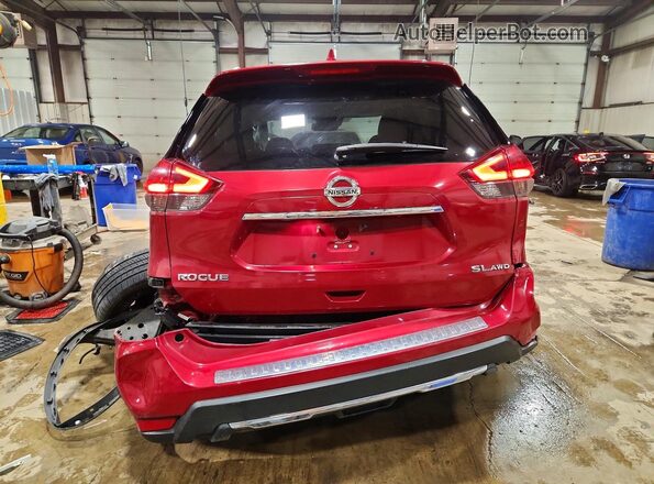 JN8AT2MV4HW283674 2017 NISSAN ROGUE Red Հետևի տեսք