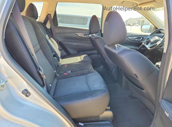 JN8AT2MV4KW384558 2019 NISSAN ROGUE Silver Vista de los asientos traseros