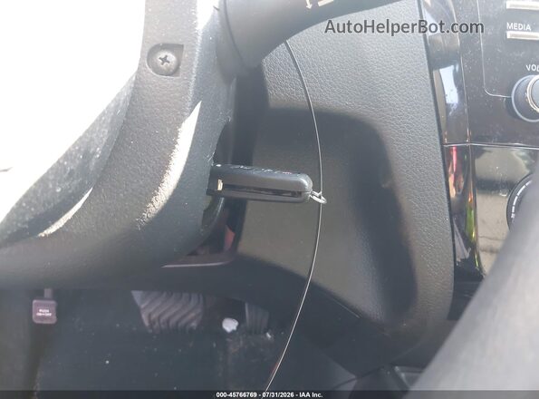 JN8AT2MV5HW005043 2017 NISSAN ROGUE Черный Вид панели приборов