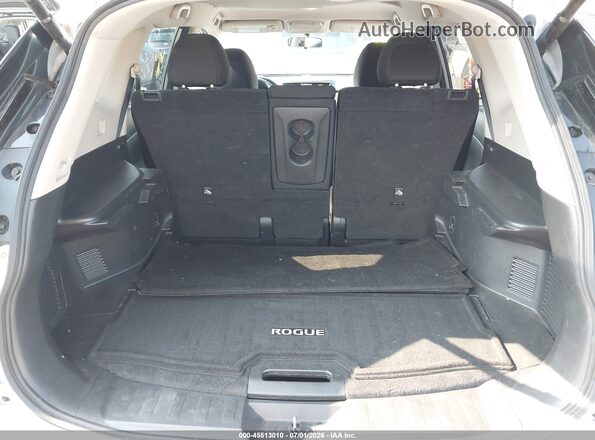 JN8AT2MV5JW312850 2018 NISSAN ROGUE Silver 