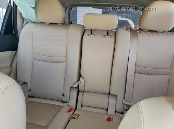 JN8AT2MV5LW115342 2020 NISSAN ROGUE White Vista de los asientos traseros