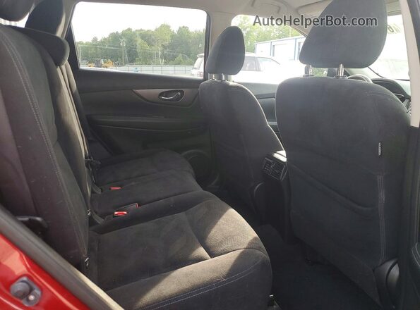 JN8AT2MV6GW149053 2016 NISSAN ROGUE Красный Вид задней части салона