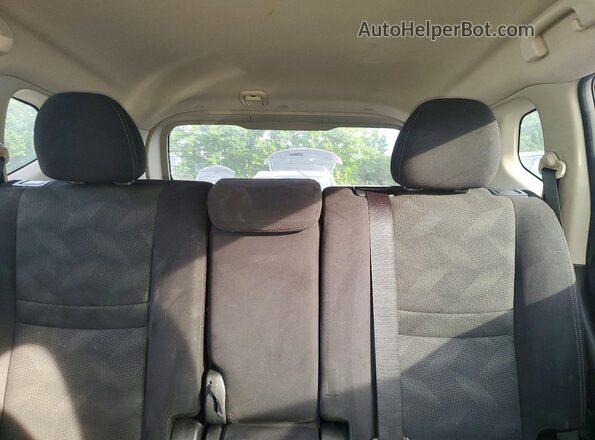 JN8AT2MV6GW149053 2016 NISSAN ROGUE Красный Вид задних сидений