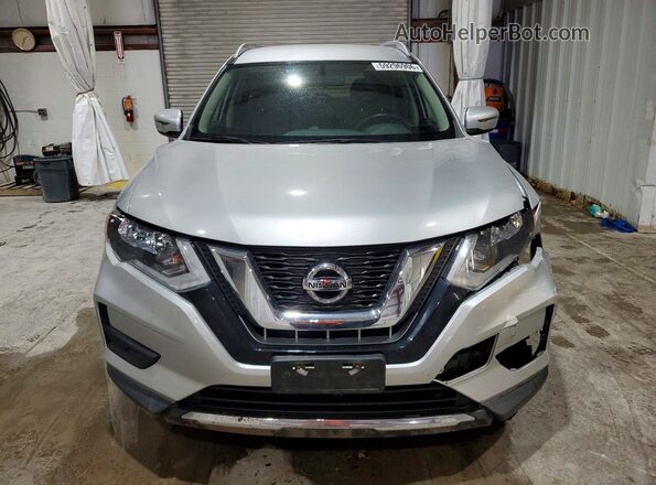 JN8AT2MV6HW265841 2017 NISSAN ROGUE Silver Front view