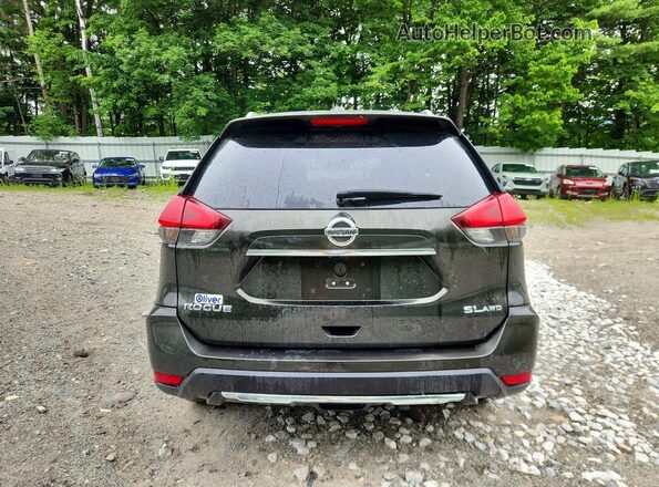 JN8AT2MV8HW250175 2017 NISSAN ROGUE Черный Вид сзади