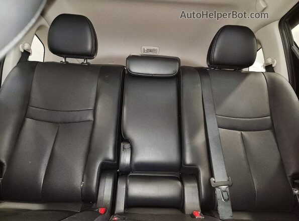 JN8AT2MV8HW250175 2017 NISSAN ROGUE Черный Вид задних сидений