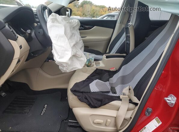 JN8AT2MV8HW267252 2017 NISSAN ROGUE Красный Вид салона спереди
