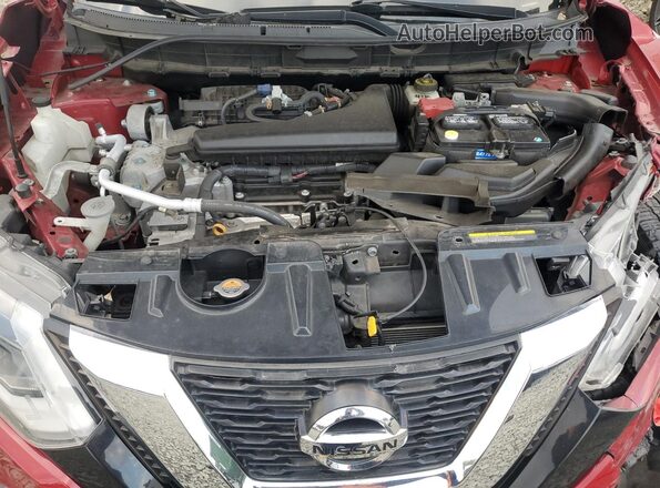 JN8AT2MV8HW267252 2017 NISSAN ROGUE Красный Вид задней части салона