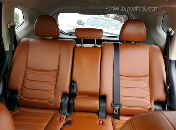 JN8AT2MV8HW270703 2017 NISSAN ROGUE White Вид задніх сидінь