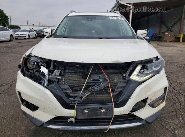 JN8AT2MV8HW270703 2017 NISSAN ROGUE White Вид спереду