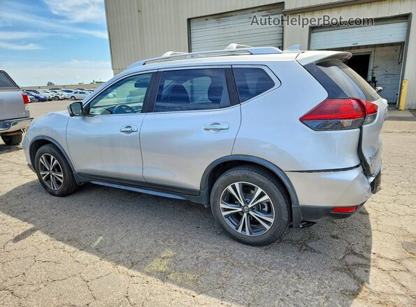 JN8AT2MV8KW398799 2019 NISSAN ROGUE Silver Trasero izquierdo