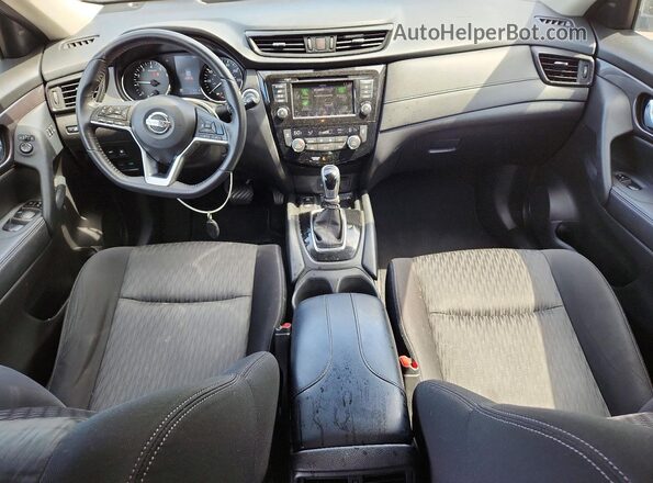 JN8AT2MV8KW398799 2019 NISSAN ROGUE Silver Vista del salpicadero