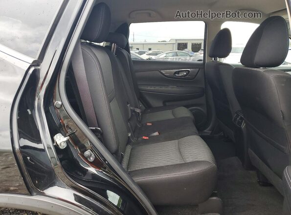 JN8AT2MV8LW105372 2020 NISSAN ROGUE Черный Вид задней части салона
