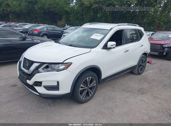 JN8AT2MV8LW138677 2020 NISSAN ROGUE White Առջևի ձախ երեք քառորդ տեսարան