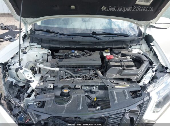 JN8AT2MV9HW270838 2017 NISSAN ROGUE Белый Вид сзади