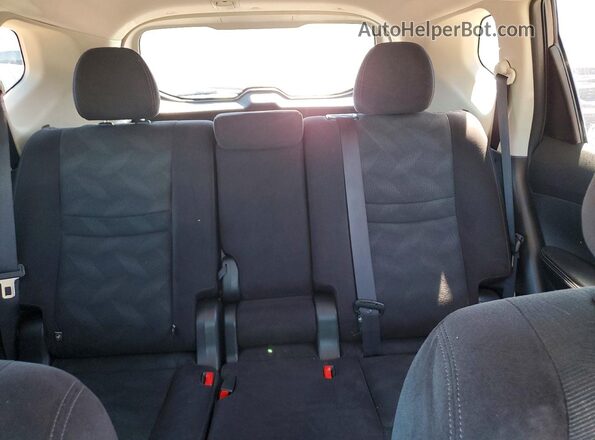 JN8AT2MVXGW149072 2016 NISSAN ROGUE Blue Widok tylnych siedzeń