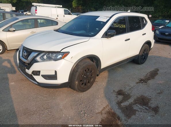 JN8AT2MVXHW014384 2017 NISSAN ROGUE Белый Передняя левая четверть