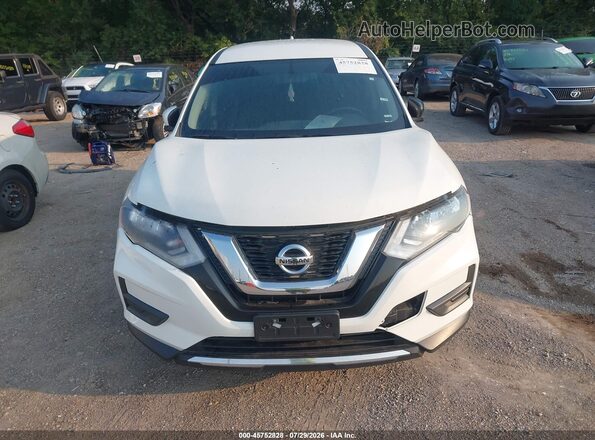 JN8AT2MVXHW014384 2017 NISSAN ROGUE Белый Вид щитка приборов