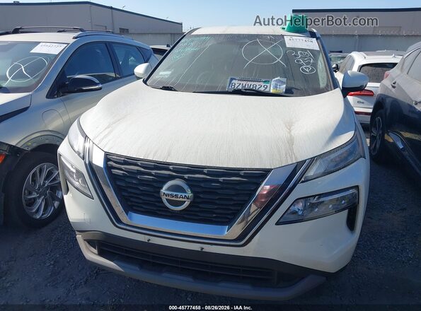 JN8AT3BA3MW014467 2021 NISSAN ROGUE White Widok wnętrza z tyłu