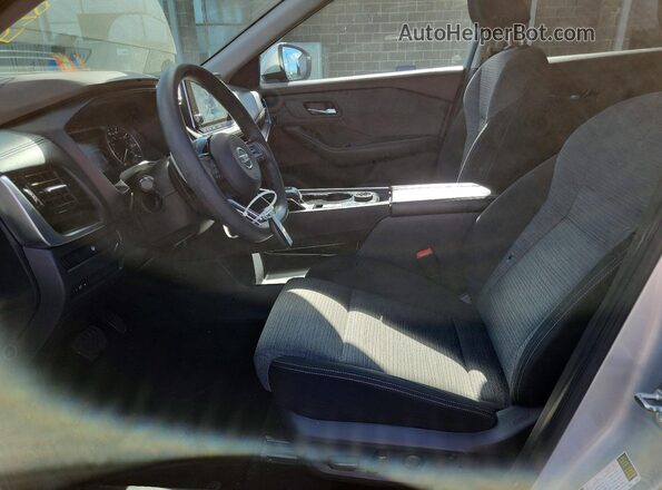 JN8AT3BB3MW207470 2021 NISSAN ROGUE Silver Вид салону спереду