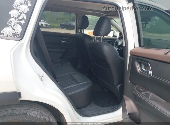 JN8AT3DD1MW305542 2021 NISSAN ROGUE White VIN sticker view