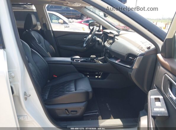 JN8AT3DD7MW308235 2021 NISSAN ROGUE Белый Вид салона спереди